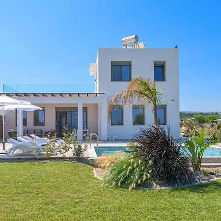 Panaxia Votsalo Villa