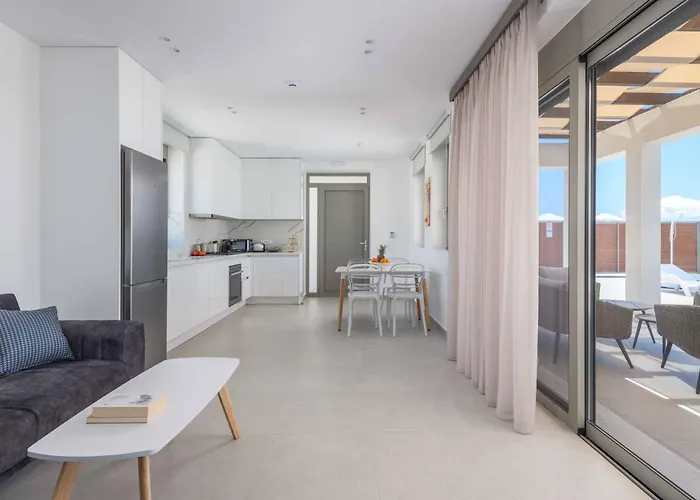 Panaxia Votsalo Vila